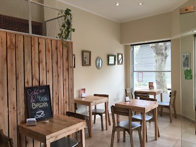 Photos of Maminna Caf&eacute; & T&eacute;