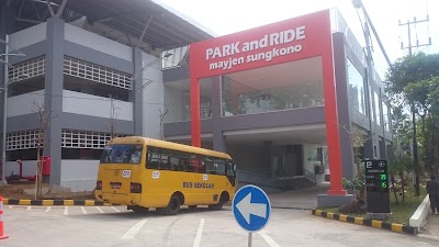 Photos of Park and Ride Mayjen Sungkono