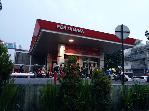 Pertamina gas station 34-40127, Author: Gizzu Gezz