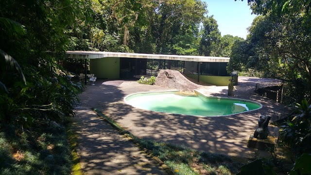 Casa das Canoas - Oscar Niemeyer