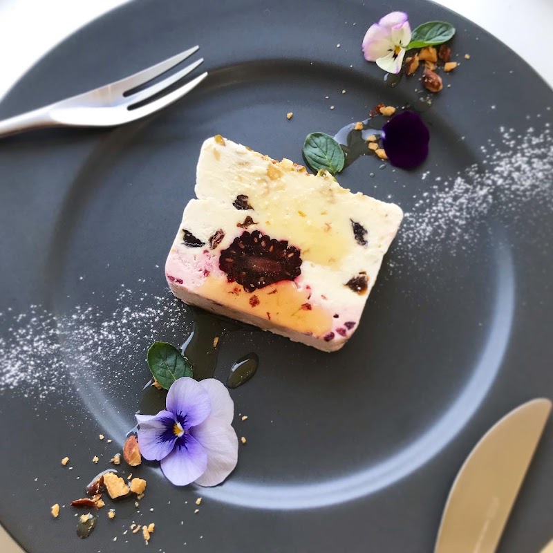 GALLERY AND CAFE VUCA