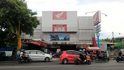 Photos of Daeler Resmi Honda Anyar