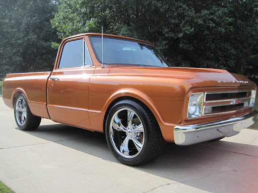 Lenoir Automotive Gallery - United States