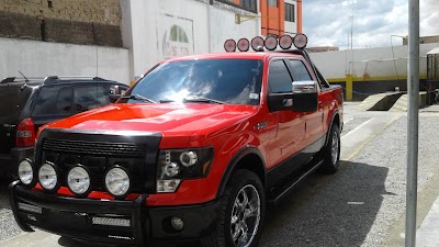 Photos of C comercial AKI