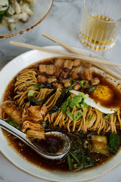 Oliver Royale by null