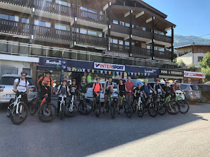 Photo n°2 de INTERSPORT - ARECHES - Immeuble Les Clarines à Beaufort (Magasin de vêtements de sport)