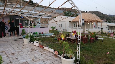 Photos of &Ouml;zg&uuml;n Kherratta Base de vie