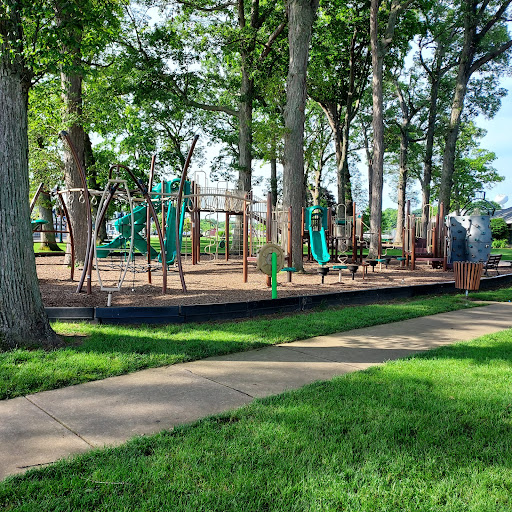 DeRivera Park - Visual