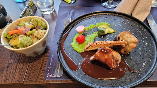 Restaurant Ostwald La Vigie Le coq en pâte - Thumbnail