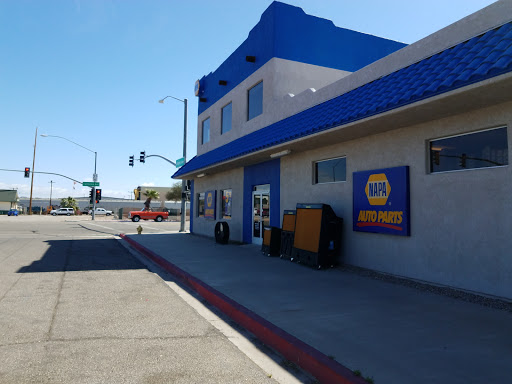 NAPA Auto Parts - Triple H Parts Supply Inc. Logo