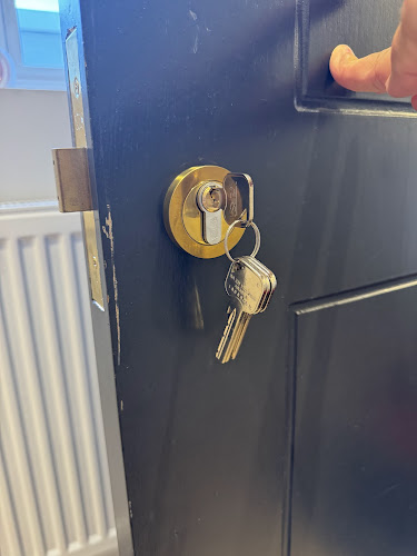 Locksmith Emergencies - Locksmith