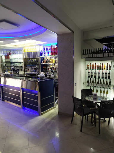 Charlye Bar - Visual