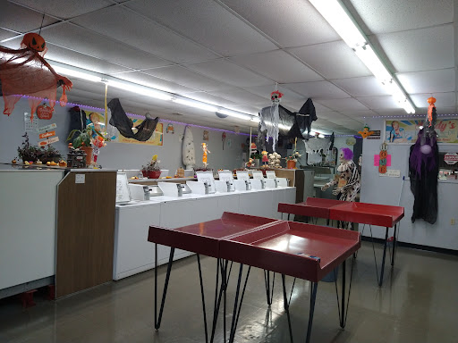 Sandy’s Laundromat - United States