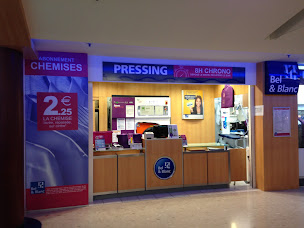 Photo n°4 de Pressing Bel & Blanc Vannes Carrefour Le Fourchene à Vannes (Blanchisserie)