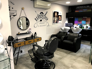 Photo n°26 de Couleur D Ailleurs à Compreignac (Salon de coiffure)