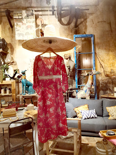 ROOM ROOM CALDETES BY LUCKY MORA STUDIO TAPISSERS D'ARENYS - Thumbnail