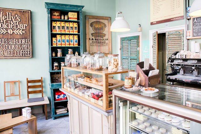 Melly's Espresso - Cookies Bar