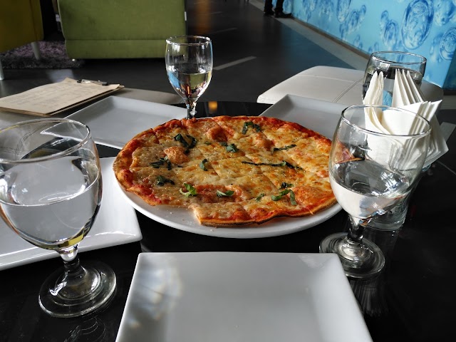 Roofino Skydining & Bar