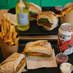 Photo n°7 de Burger Theory - restaurant végétal à Paris (Restaurant végétarien)