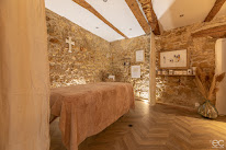 Maison de beauté Massages & Soins Holistiques à Boujan-sur-Libron