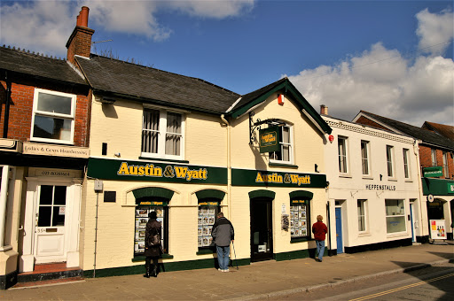 Austin & Wyatt Sales and Letting Agents Lyndhurst - Thumbnail