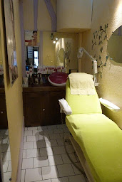 Photo n°3 de Dugord Vëronique à Le Neubourg (Salon de manucure)