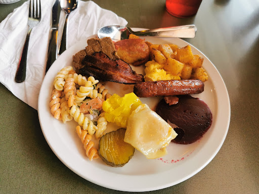 Pepper Tree Family Restaurant