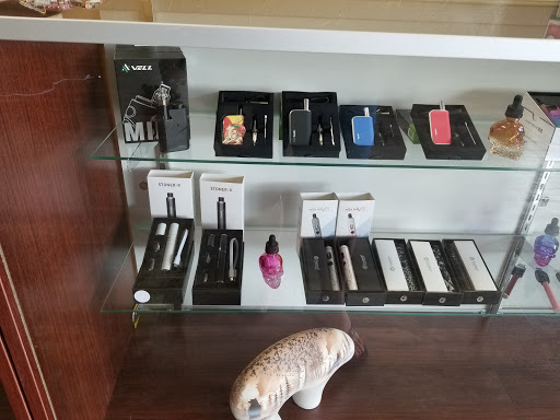 Mountain Vape Cave & Gifts Gallery - United States