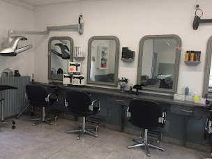 Photo n°1 de A FLEUR DE CHEVEUX à Montargis (Salon de coiffure)