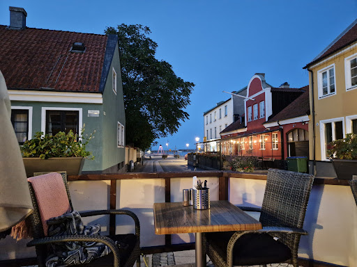 Vivaldi Bistro & Café