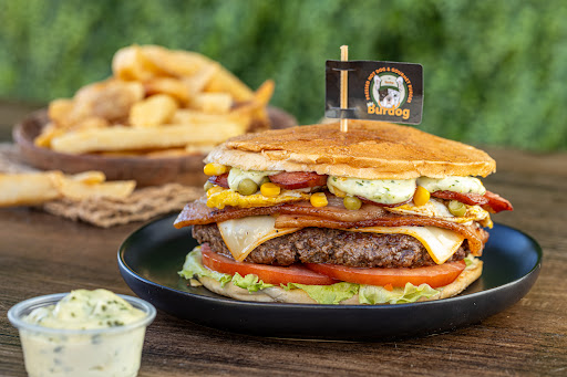 Mr Burdog - Lanche Brasileiro, cachorro-quente e Burger - Orlando - Thumbnail
