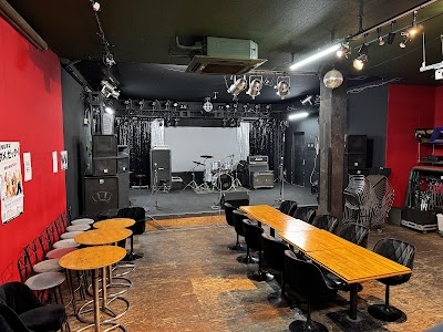 ATELIER T STUDIO (アトリエ ティー スタジオ)