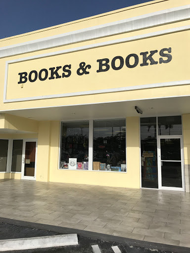 Books & Books Logo