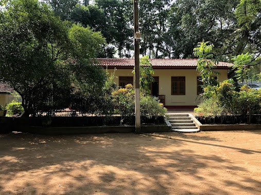 Talagala Vipassana Meditation Center, Author: Dharmapriya de Silva