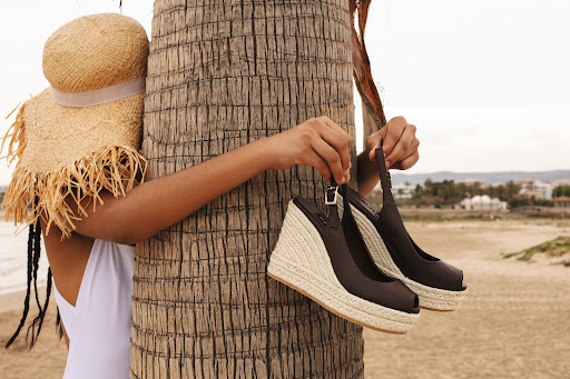 LOLA & LO Gallery - Spain