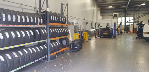 Halfords Autocentre Cannock - Thumbnail
