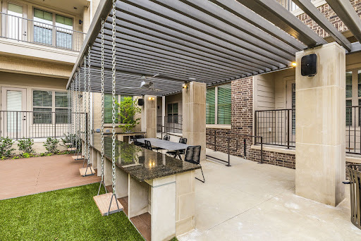 Addison Grove - Visual