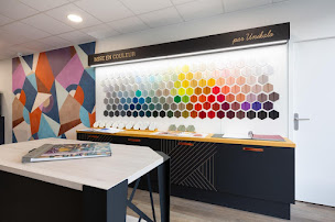 Photo n°12 de Nuances Unikalo Barbot Orléans à Ingré (Magasin de papiers peints)