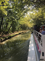 Photo n°17 de Péniche SURCOUF - Les Croisières en Douce à Renneville (Restaurant)