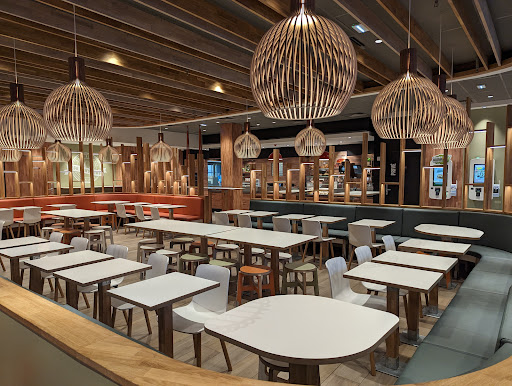 Photo 7 - Burger King