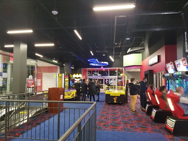 Round 1 Bowling & Amusement