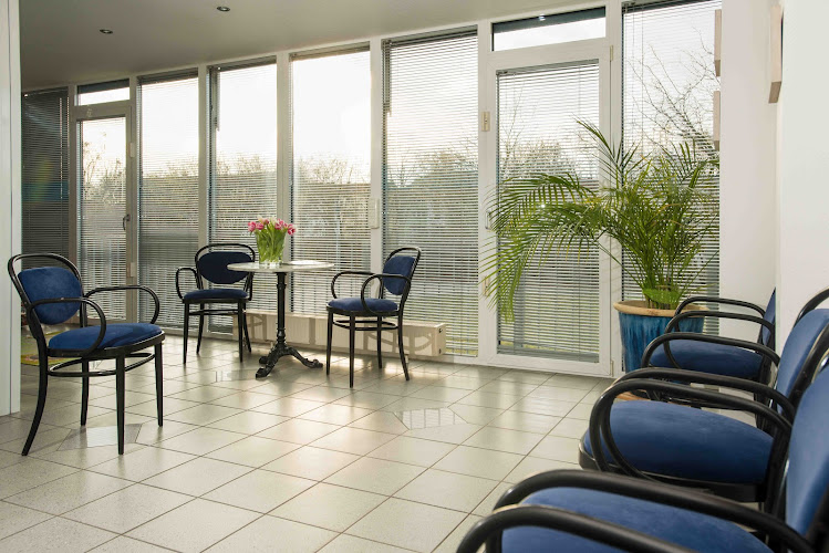 Zahnarztpraxis Dr. Lena Hirschmann & Kollegen