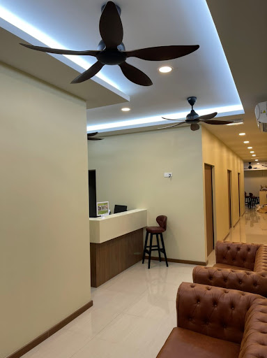 AN NAJAH DENTAL CLINIC - Braces, Crown&Bridge, Veneer, Denture