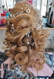 Photo n°26 de Line Coiffure à Charly-sur-Marne (Salon de coiffure)