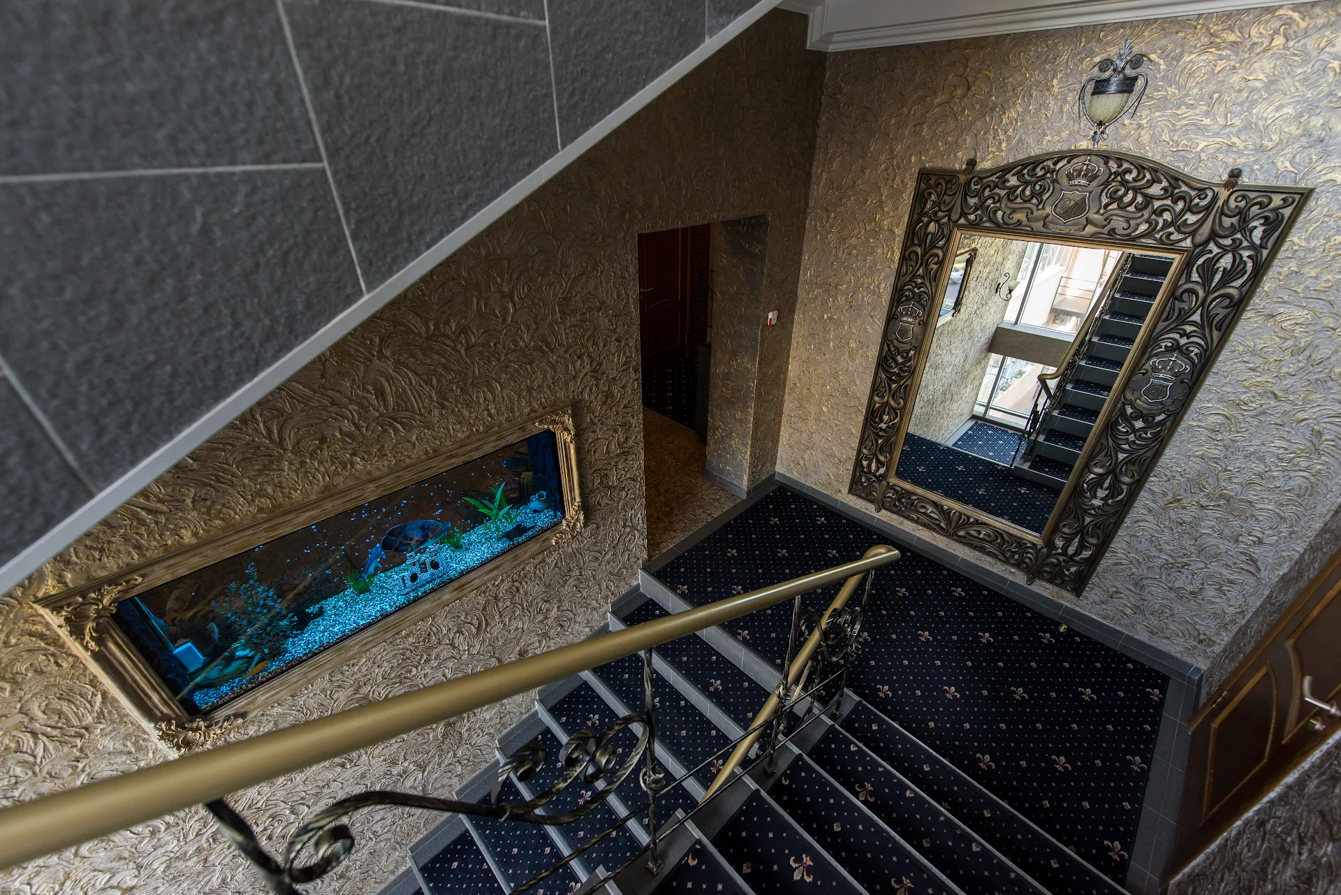 Premium Hotel