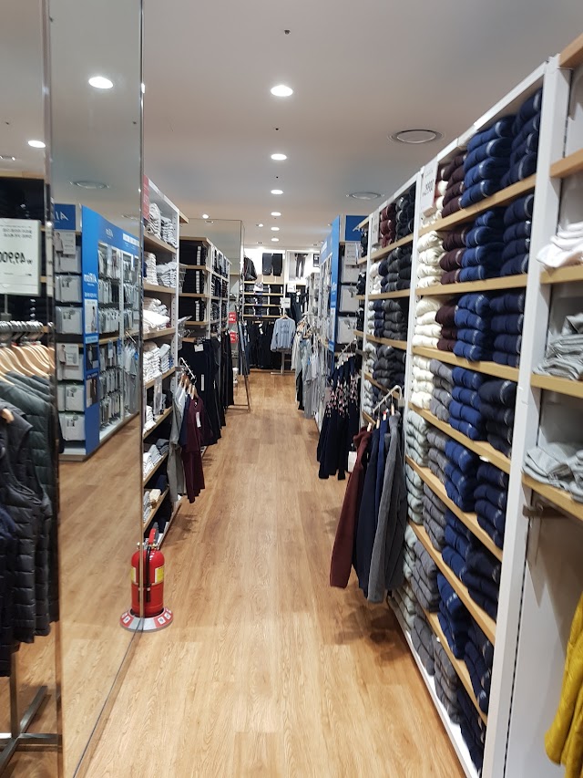 Uniqlo