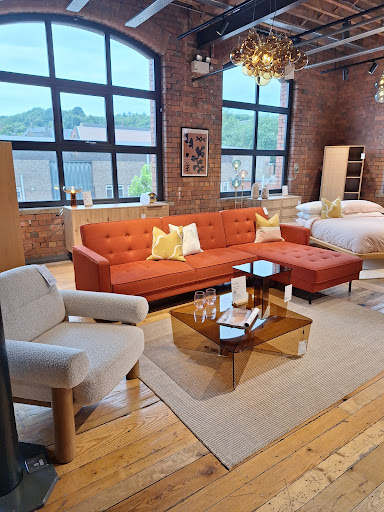 MADE Showroom - Thumbnail
