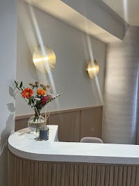 and MORE -Lash&Brow lounge-