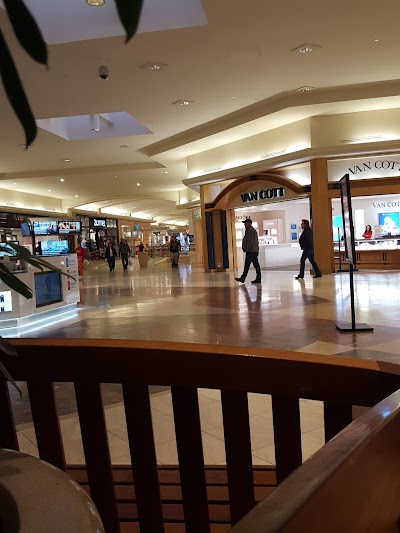 Oakdale Mall