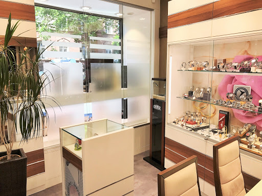Uhrenatelier jeweler Lucian Tanase Gallery - Germany